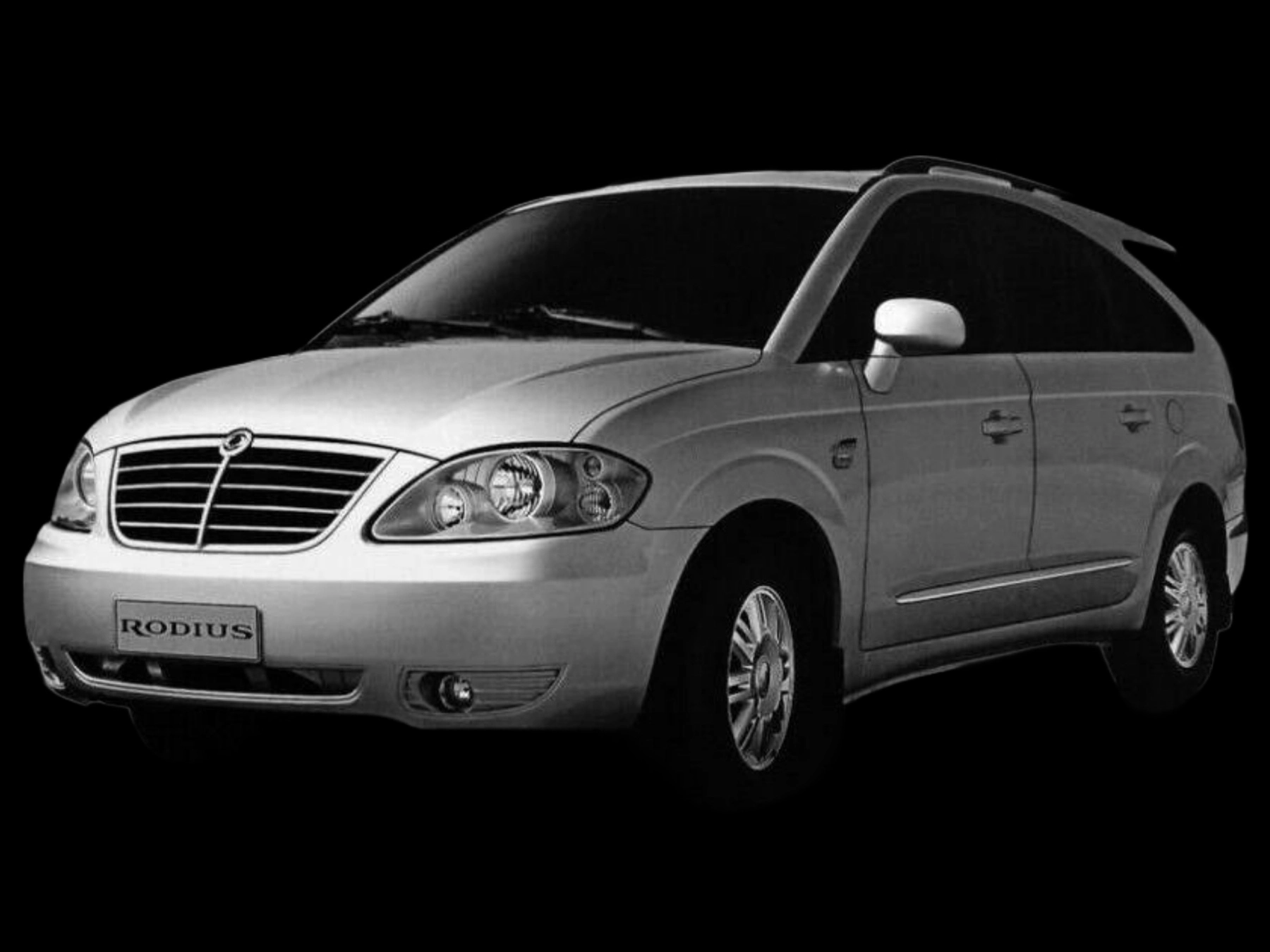 Сайлентблоки заднього підрамника Ssang Yong Rodius 2001–2012: Чому вони такі «особливі»?