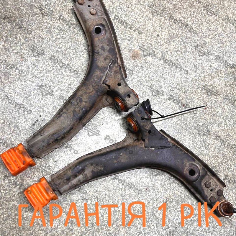 Передній важіль Daewoo Sens 1998-2017 Послуга з перепресування сайлентблока (Сайлентблоки в ціну не входять)