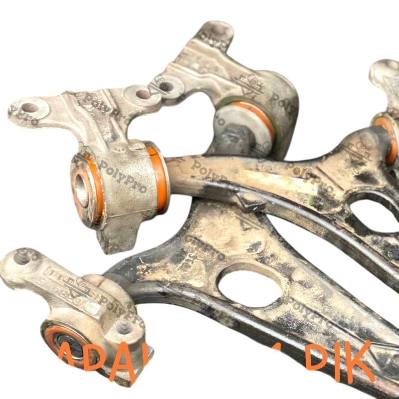 Передній важіль Citroen Ds4 2011-2015 Послуга з перепресування сайлентблоків (Сайлентблоки в ціну не входять)