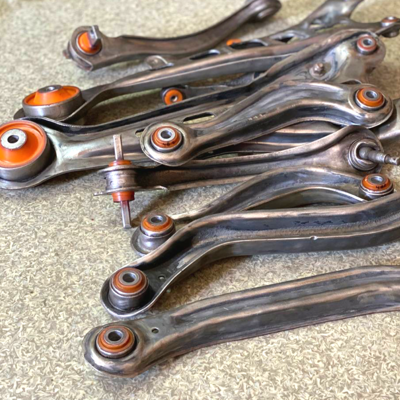 Задня підвіска Honda Vigor 1989-1995 Послуга з перепресування сайлентблоків (Сайлентблоки в ціну не входять)