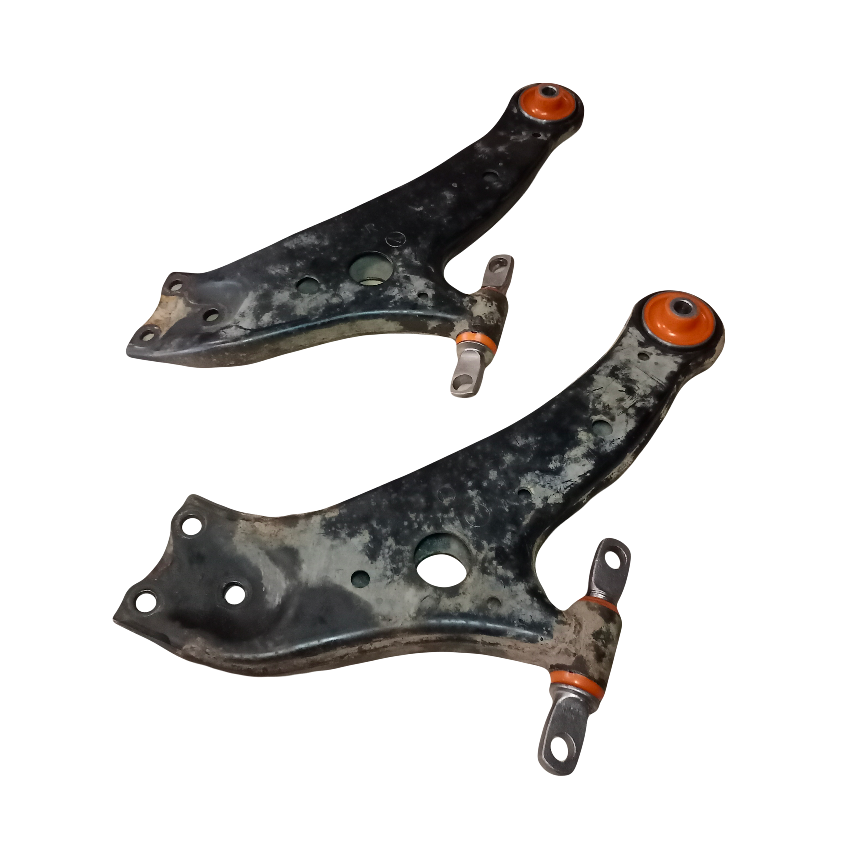 Передній важіль Toyota Kluger 2013- Послуга з перепресування сайлентблоків (Сайлентблоки в ціну не входять) PP-0115_0255pos