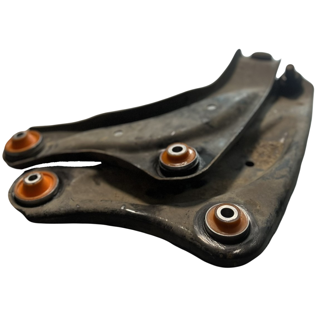 Передній важіль Nissan X-Trail T31 2007-2014 1,9L Послуга з перепресування сайлентблоків (Сайлентблоки в ціну не входять)