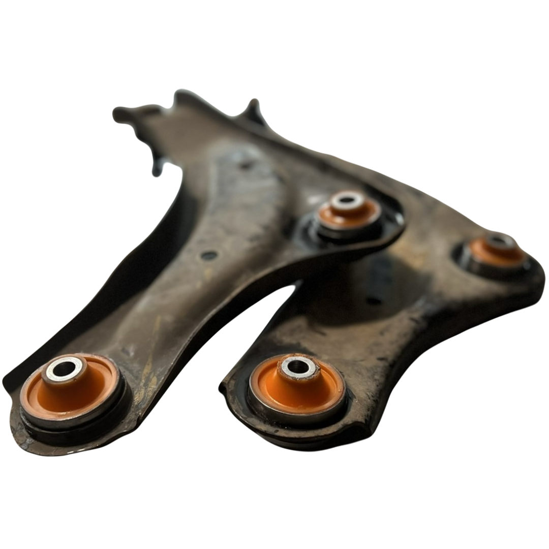 Передній важіль Nissan X-Trail T31 2007-2014 1,9L Послуга з перепресування сайлентблоків (Сайлентблоки в ціну не входять)