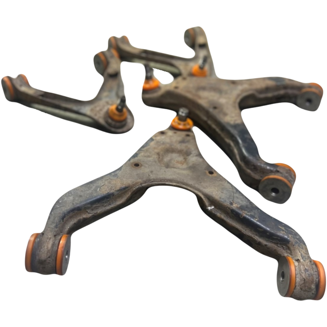 Передня підвіска автомобіля Iveco Daily 1998-2009 Послуга з перепресування сайлентблоків (Сайлентблоки в ціну не входять)