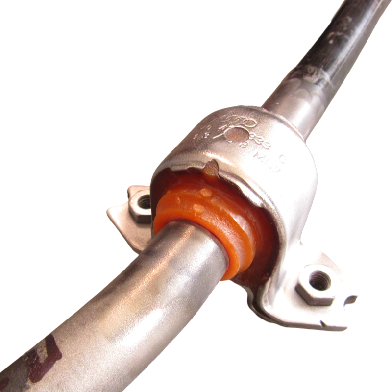 Передній стабілізатор Audi Q3 2011-2014 втулки ВВАРЕНІ в стабілізатор