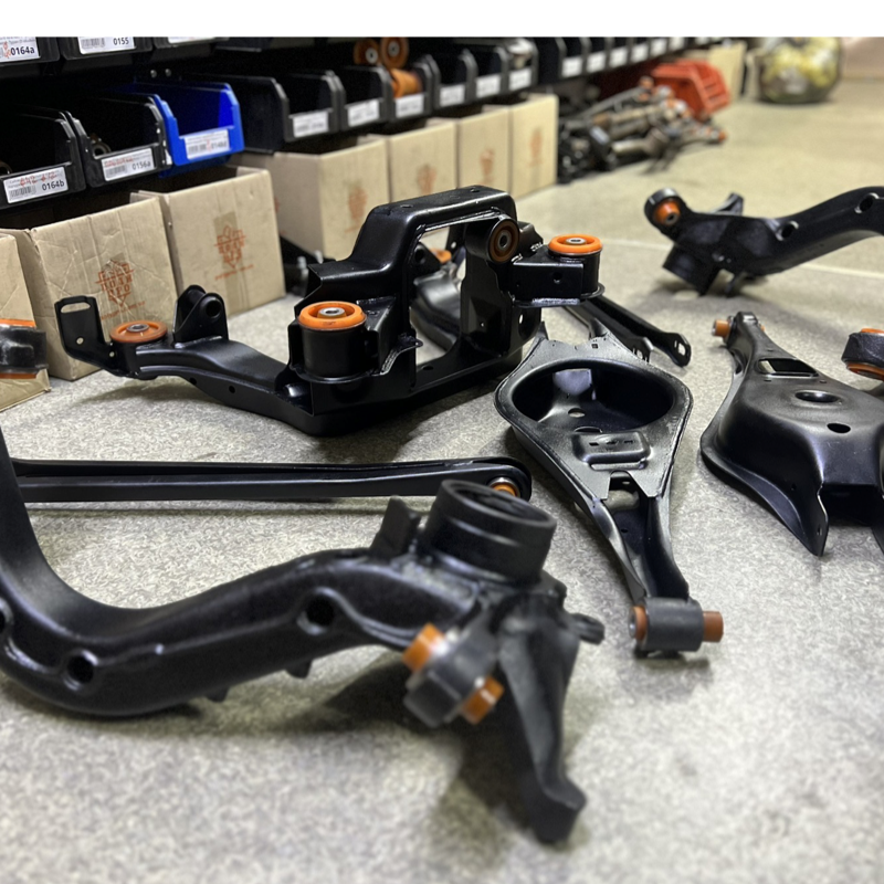 Задня підвіска Bmw E36 1990-2001 Послуга з піскостуйного очищення, покриття фарбою та перепресування сайлентблока (Сайлентблоки в ціну не входять)