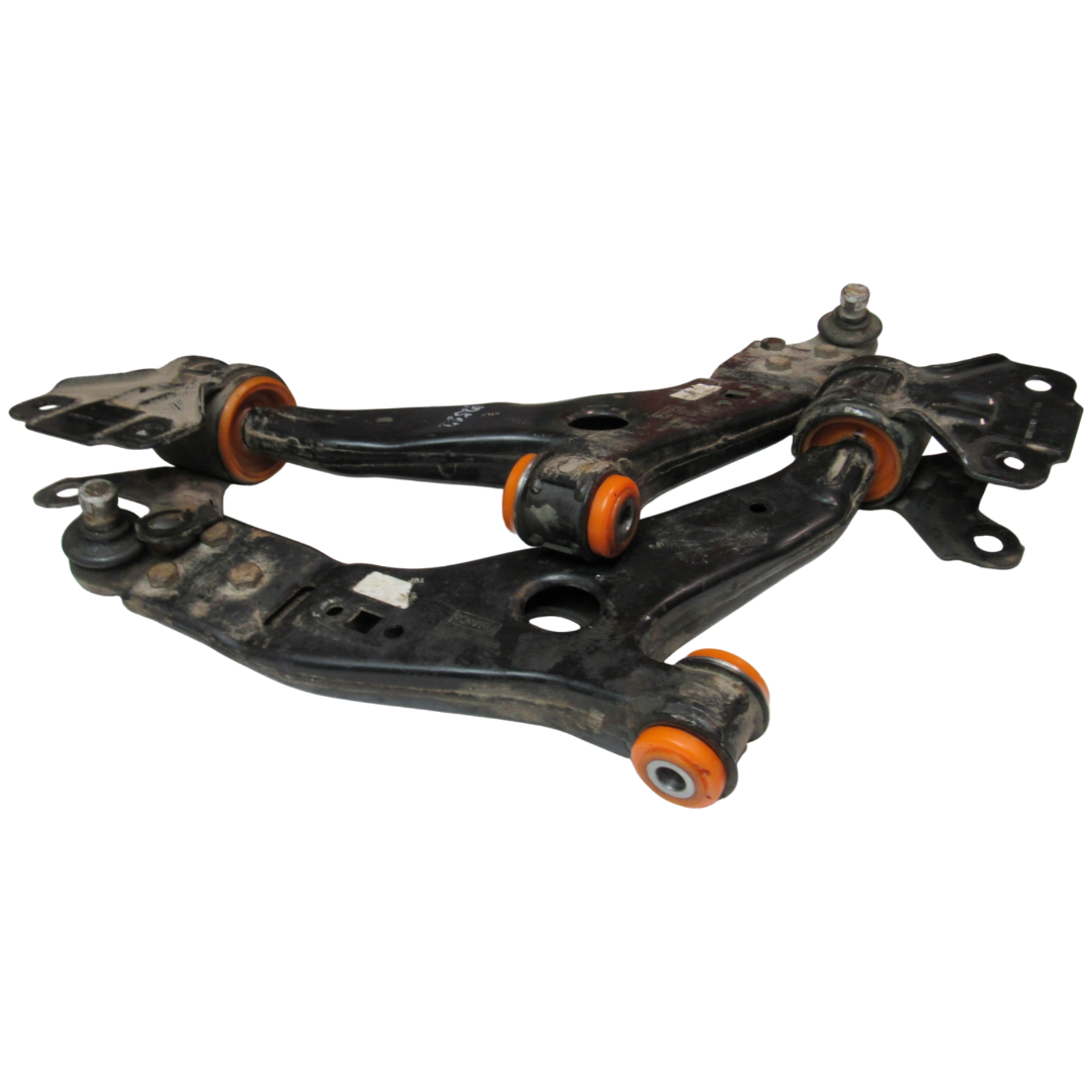 Передний рычаг Ford Escape 2012-2019 Услуга с перепресовки сайлентблоков (Сайлентблоки в цену не входят)