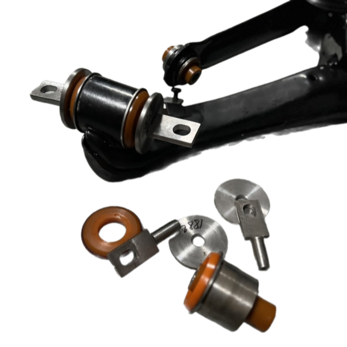 Задній нижній важіль Honda Cr-v 2001-2006 Послуга з перепресування сайлентблоків (Сайлентблоки в ціну не входять)