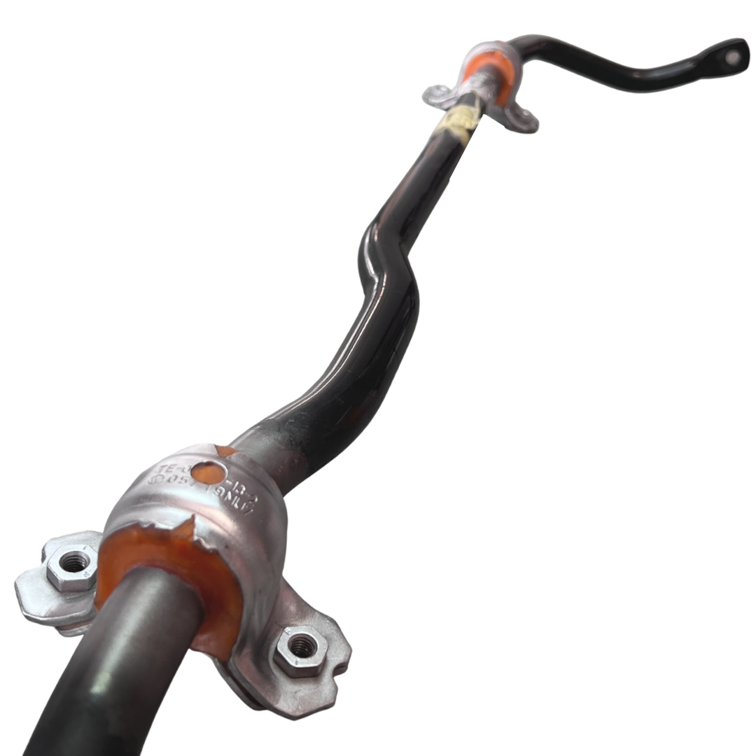 Передній стабілізатор Audi Q3 2019- втулки ВВАРЕНІ в стабілізатор