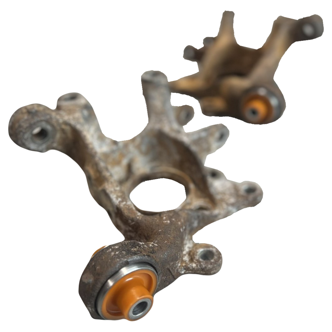 Задня цапфа Lexus CT 2010- Послуга з перепресування сайлентблоків (Сайлентблоки в ціну не входять)