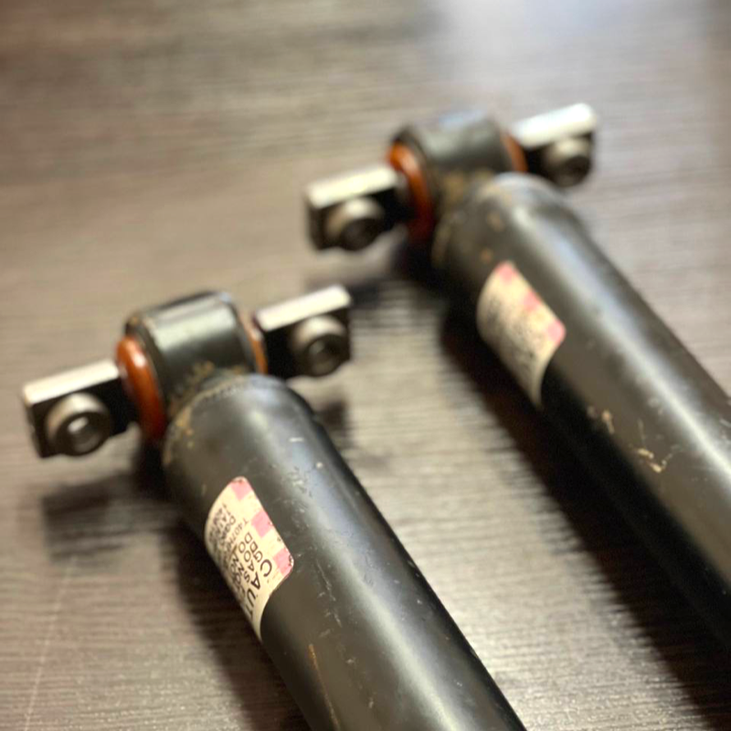 Задній амортизатор Ford Mondeo 2014- Послуга з перепресування сайлентблоків (Сайлентблоки в ціну не входять)