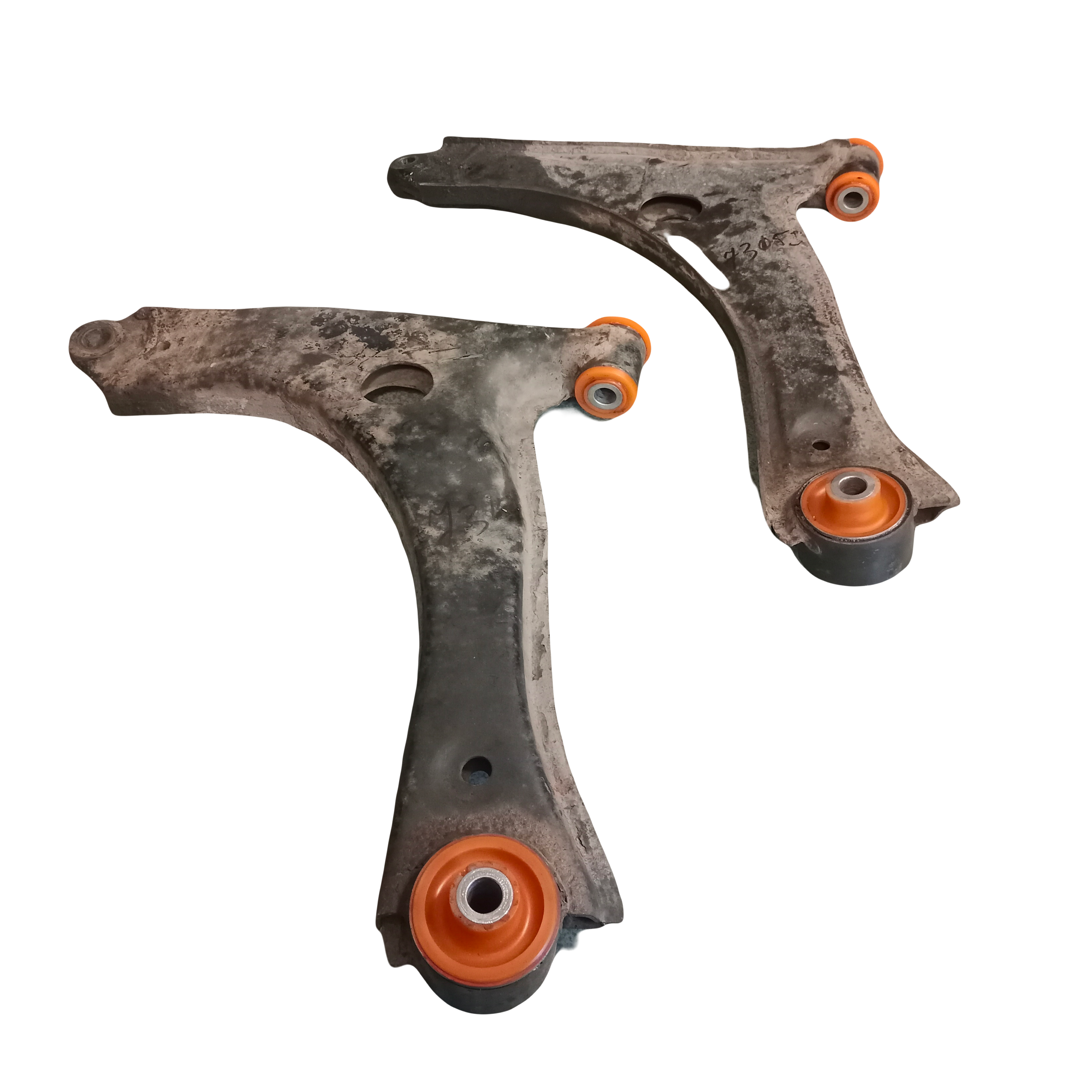 Передній важіль Ford Transit Courier 2014- Послуга з перепресування сайлентблоків (Сайлентблоки в ціну не входять)