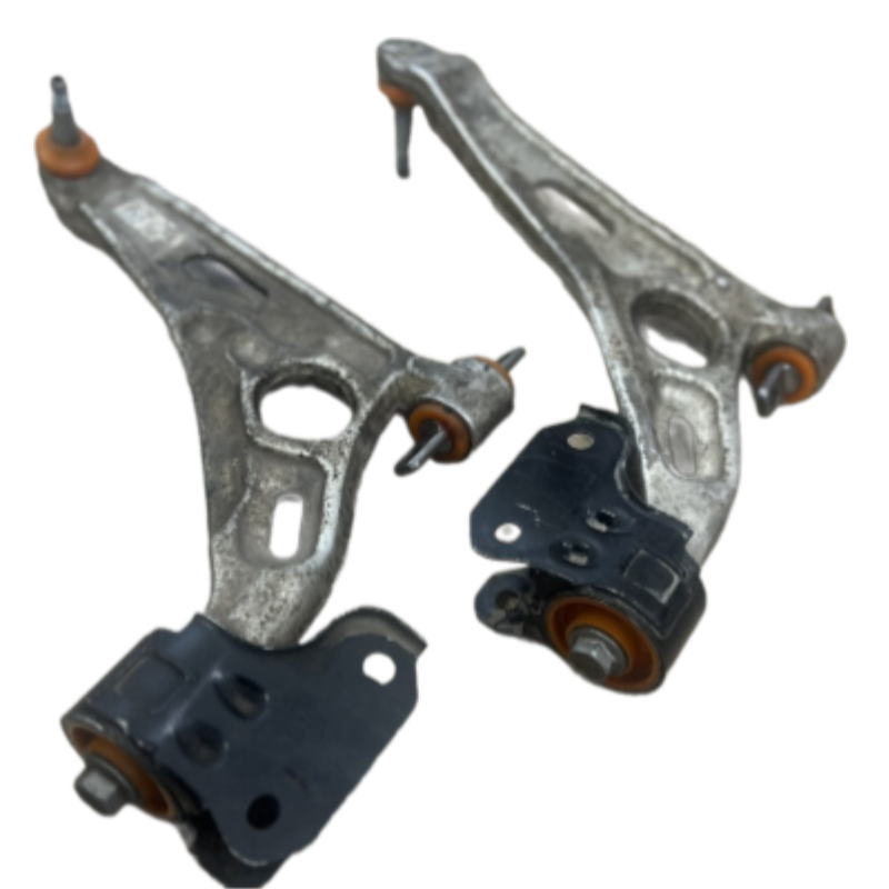 Передній важіль Chevrolet Bolt 2017- Послуга з перепресування сайлентблоків (Сайлентблоки в ціну не входять)