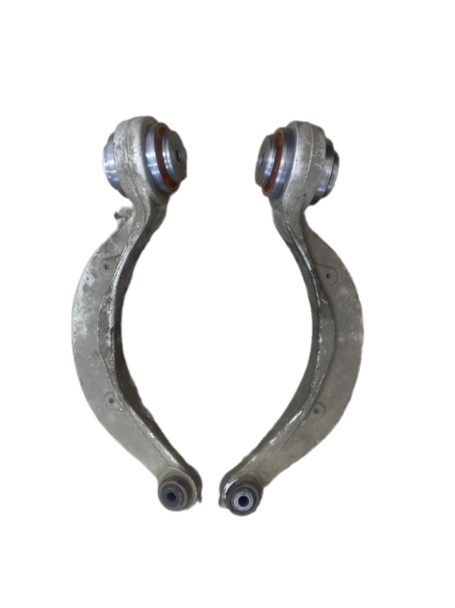 Front lower arm Jaguar Xf 2015- Service with repressing of bushings (Bushings are not included in the price)