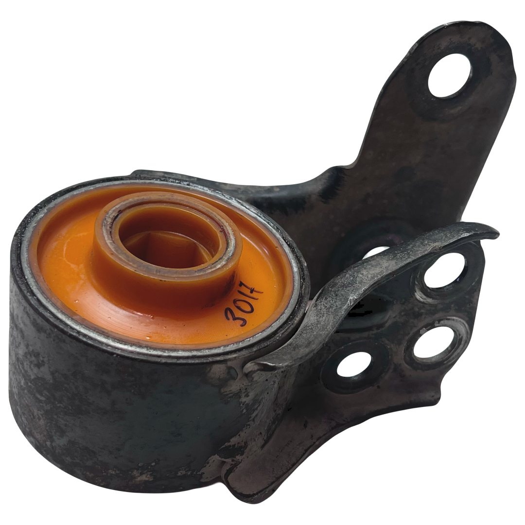 Полиуретановый сайлентблок переднего нижнего рычага задний Honda Odyssey 2017- USA В КРОНШТЕЙНЕ