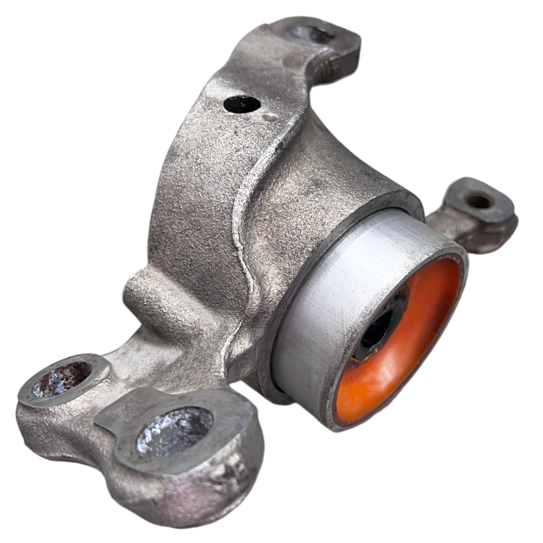 Поліуретановий сайлентблок переднього важеля задній Bmw F40 2019- 2.0L правий Послуга ПО ЗАМІНІ САЙЛЕНТБЛОКА