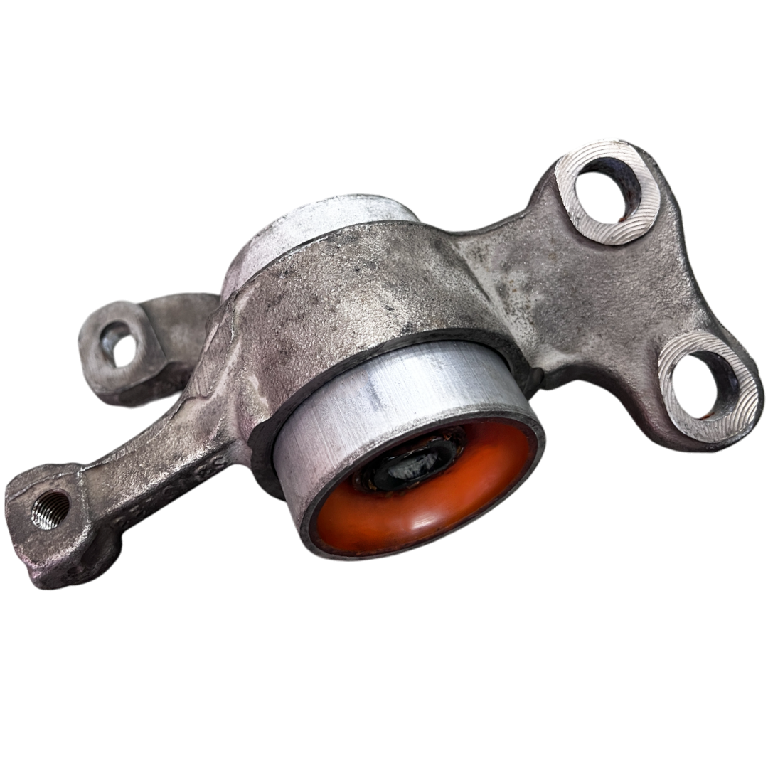 Поліуретановий сайлентблок переднього важеля задній Bmw F40 2019- 2.0L правий Послуга ПО ЗАМІНІ САЙЛЕНТБЛОКА