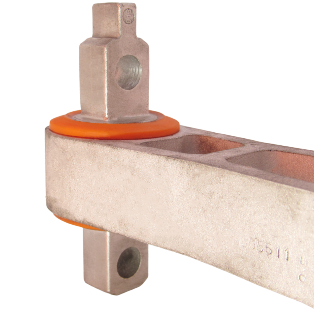 Поліуретанова подушка двигуна задня нижня Alfa Romeo 159 2005-2011 2,4L  Послуга ПО ЗАМІНІ маленького САЙЛЕНТБЛОКА