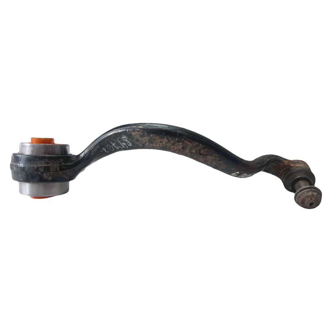 Передній кривий важіль Bmw E71 2008-2012 Послуга з перепресування сайлентблоків (Сайлентблоки в ціну не входять)