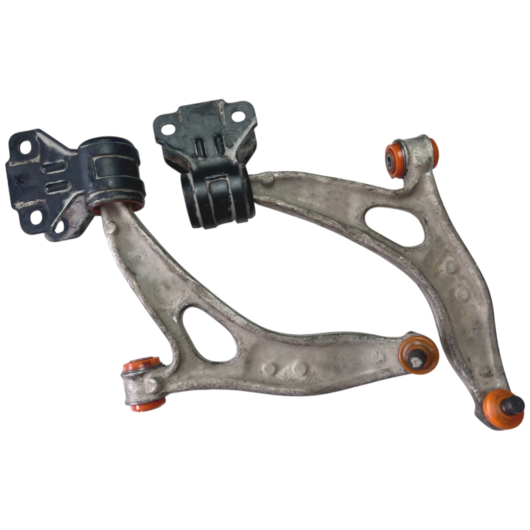 Передній важіль Ford C-Max 2010- Послуга з перепресування сайлентблоків (Сайлентблоки в ціну не входять)