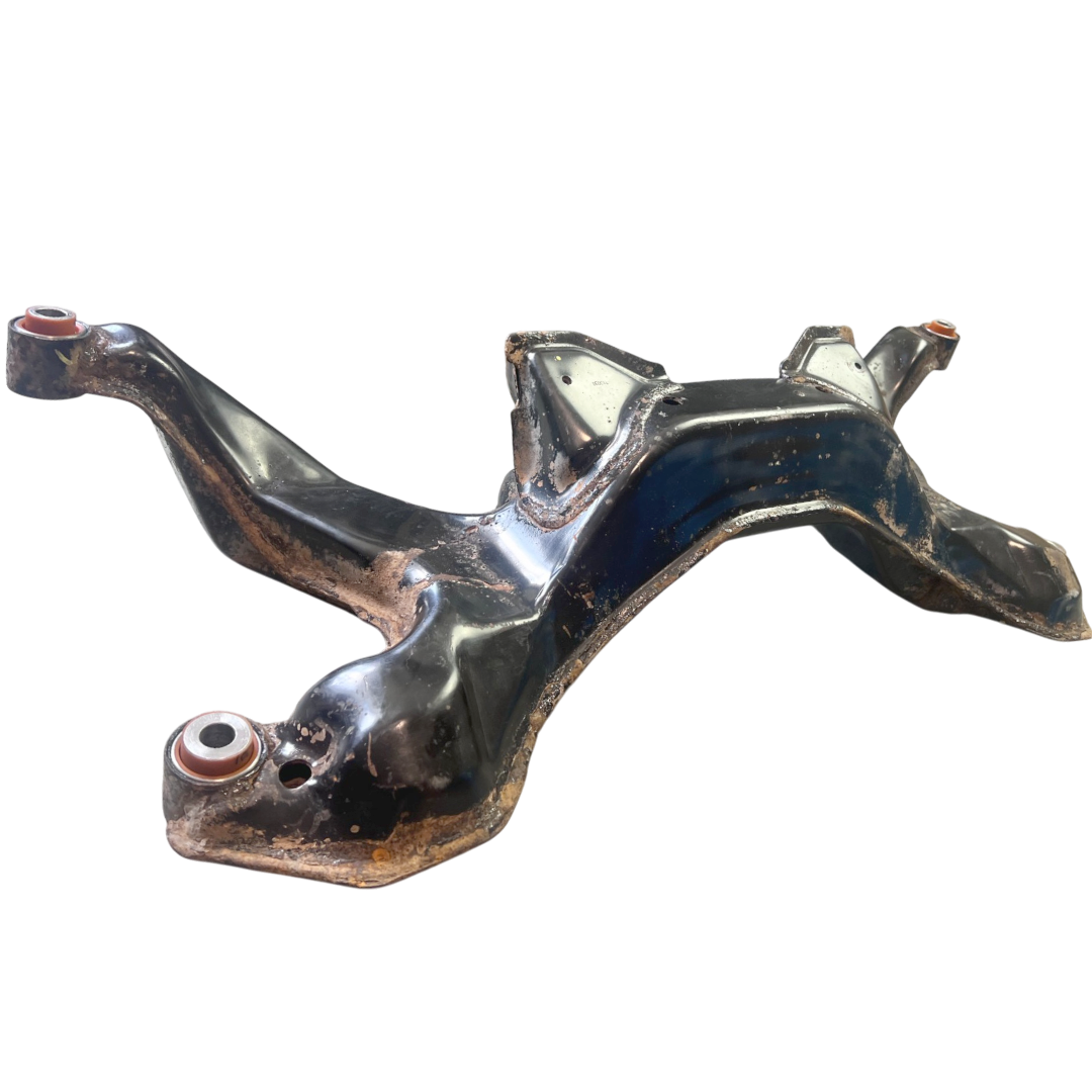 Передній підрамник Nissan Primastar 2002-2016 Послуга з перепресування сайлентблоків (Сайлентблоки в ціну не входять)