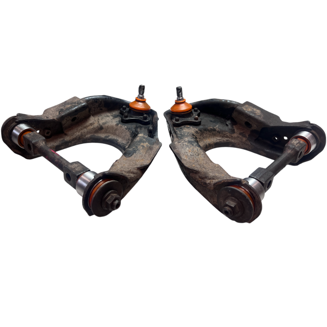 Передняя подвеска автомобиля Mazda B-Serie 1998-2006 Услуга с перепресовки сайлентблоков (Сайлентблоки в цену не входят)