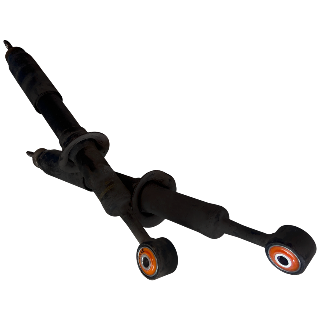 Передній амортизатор Toyota Hilux 2015- Послуга з перепресування сайлентблоків (Сайлентблоки в ціну не входять)