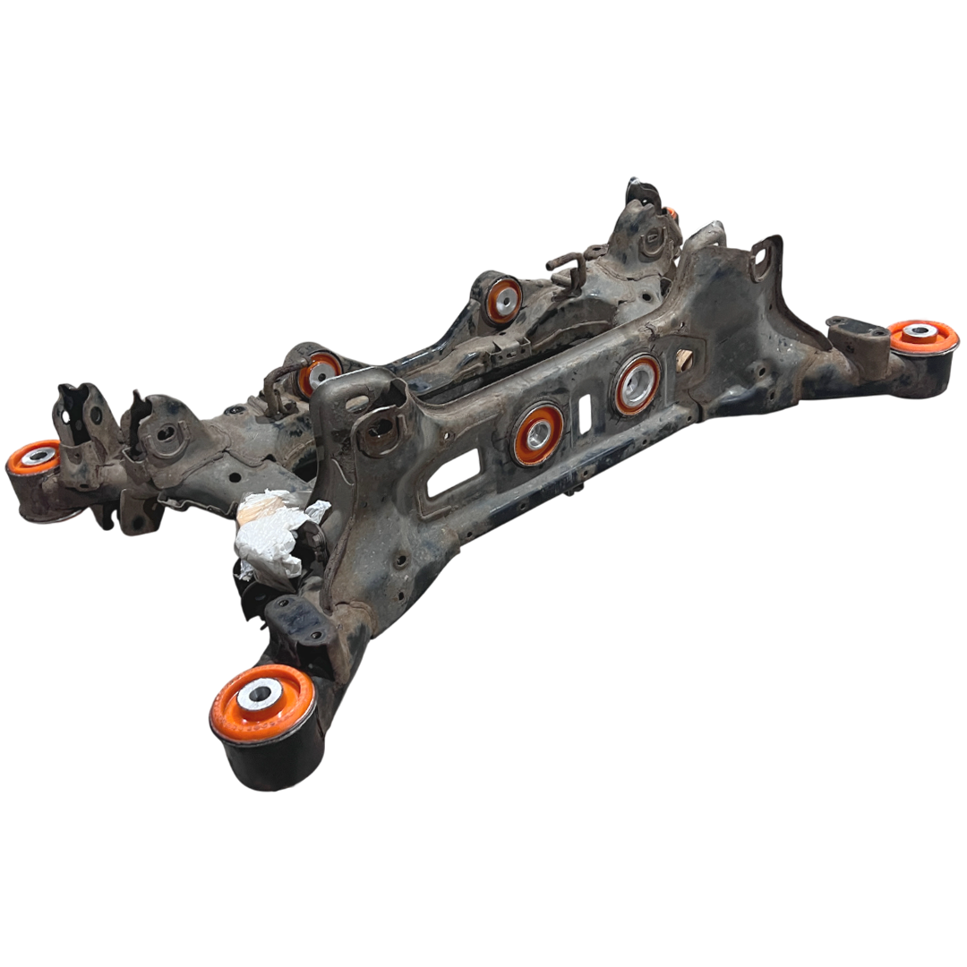 Задній підрамник Hyundai Genesis 2008-2014 Послуга з перепресування сайлентблоків (Сайлентблоки в ціну не входять)