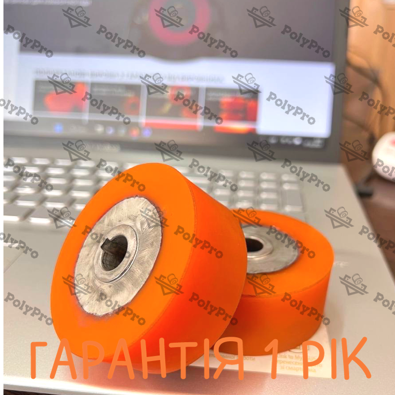 Футеровка вала поліуретаном для склеювання тканини